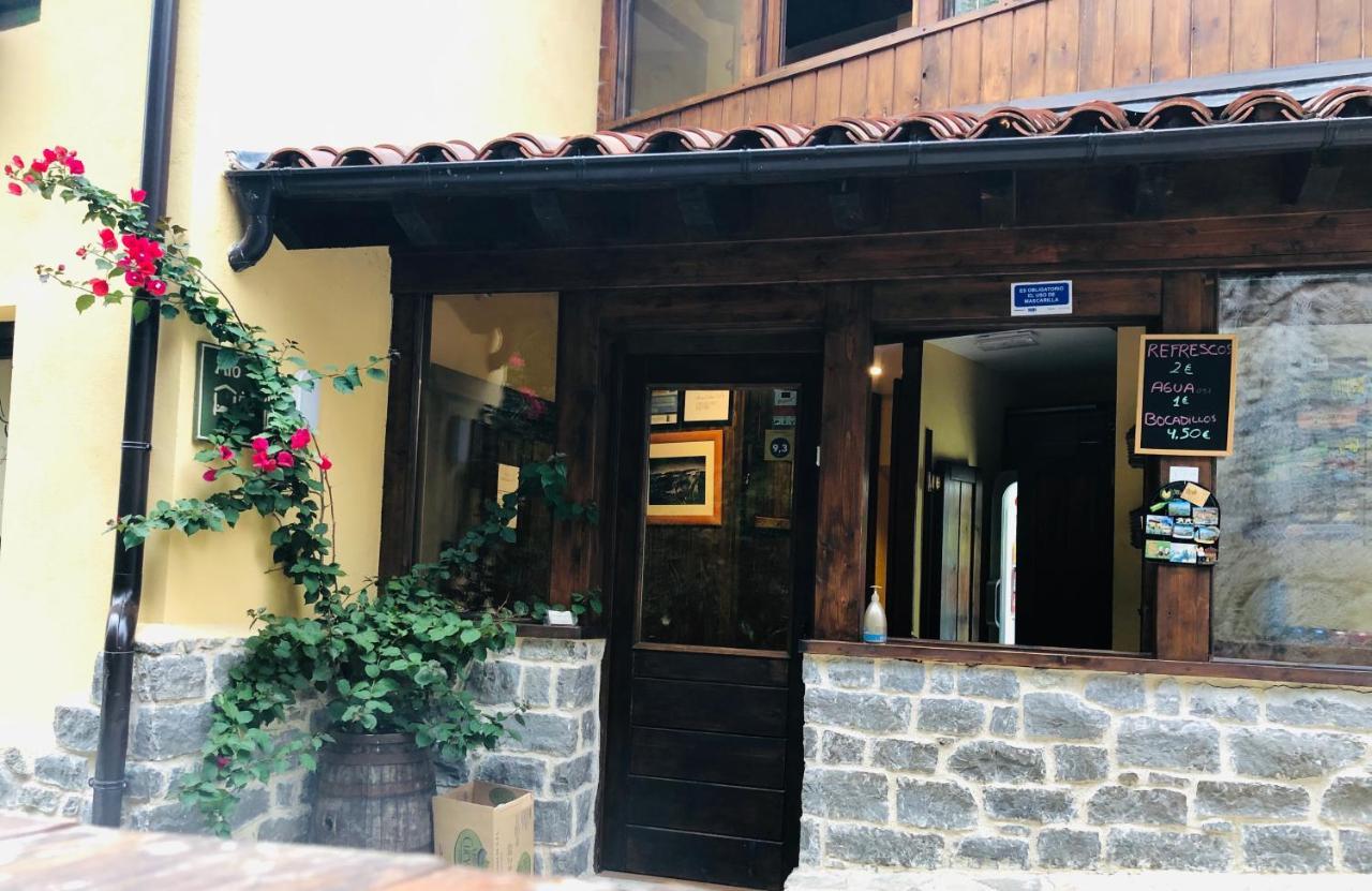 Albergue Villa De Bulnes Buitenkant foto