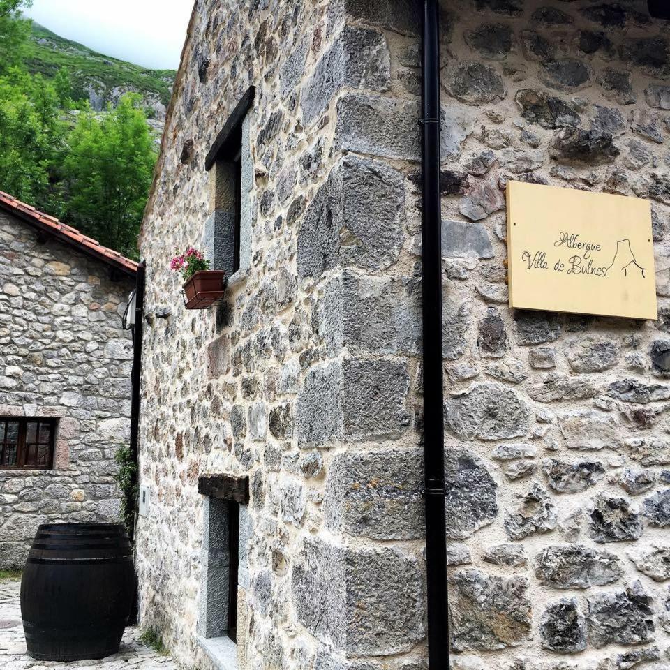 Albergue Villa De Bulnes Buitenkant foto